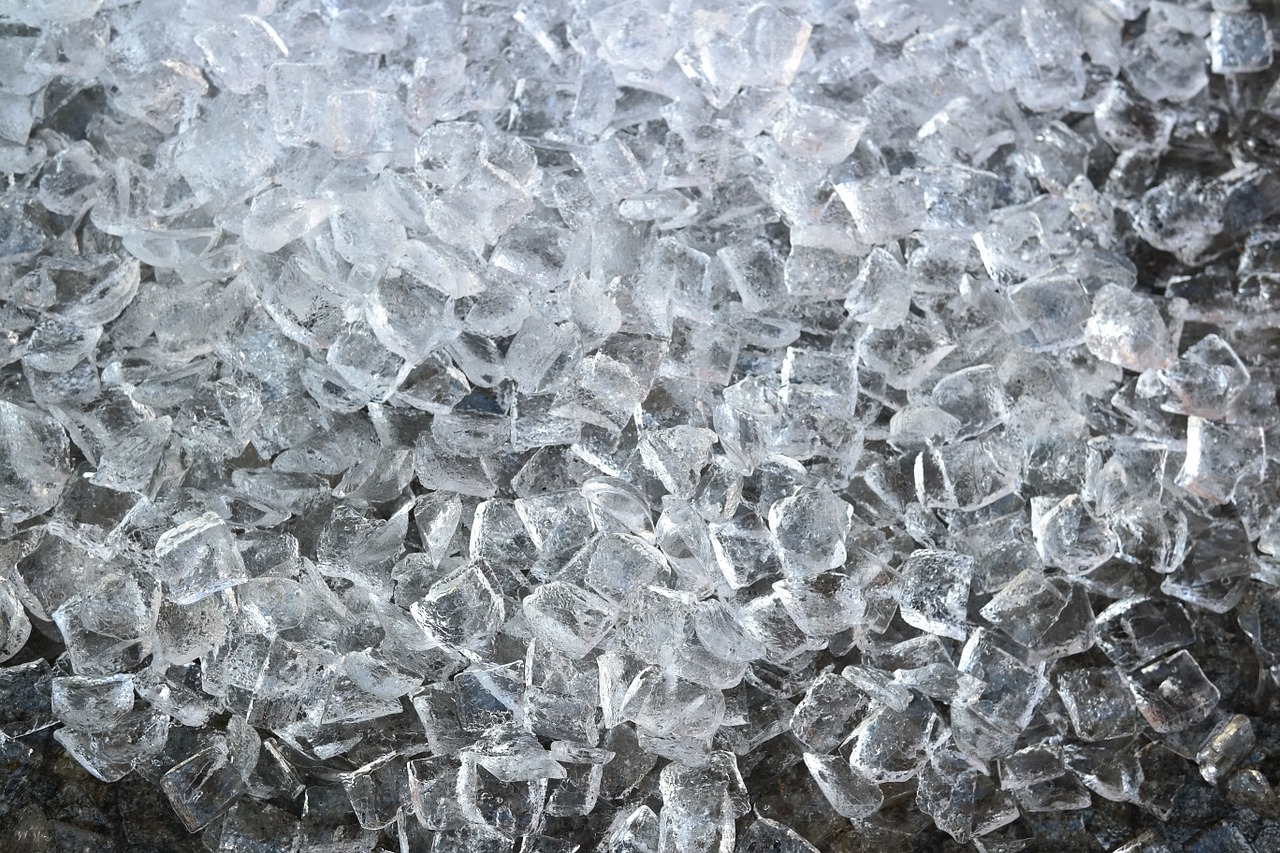 Sorgt für kaltes statt für heißes Wasser: Die Eiswürfelmaschine